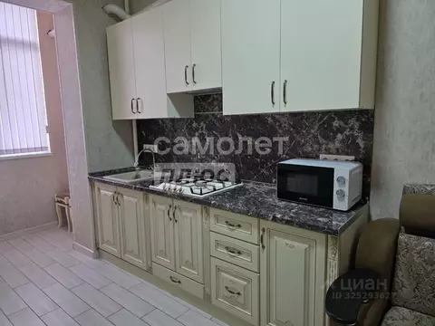 2-к кв. Кабардино-Балкария, Нальчик ул. Солнечная, 10к6 (60.0 м)