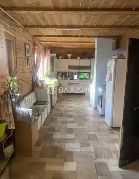 Дом в Бурятия, Иволгинский район, Сотниковское с/пос, с. Сотниково ул. ...