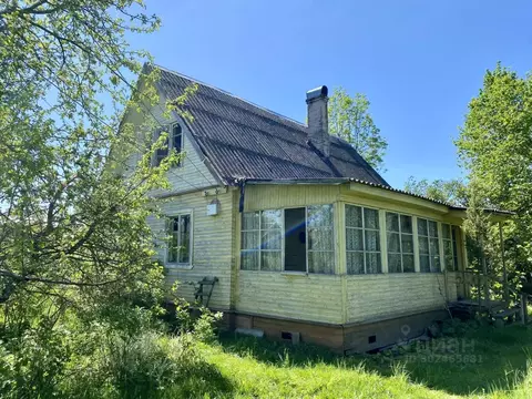Дом в Псковская область, Гдовский район, Спицинская волость, д. Мда  ...