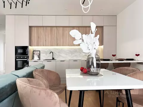 3-к кв. Москва ул. Петра Алексеева, 14 (95.0 м)