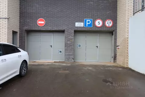Гараж в Москва Давыдковская ул., 10 (14 м)