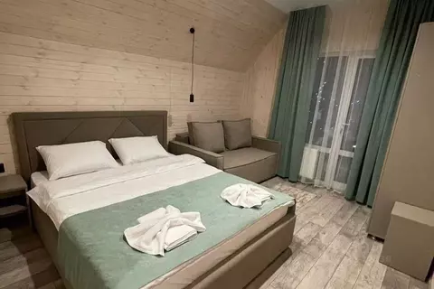 Дом в Карачаево-Черкесия, Зеленчукский район, с. Архыз пер. 3-й ...