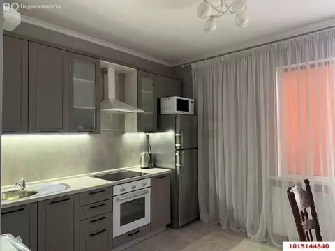 1-комнатная квартира: Краснодар, улица имени Виктора Нарыкова, 10 (41 ...