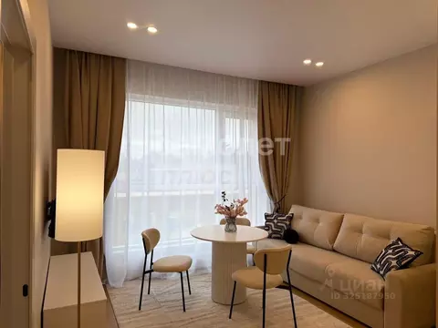 2-к кв. Москва ул. Мустая Карима, 12 (42.6 м)