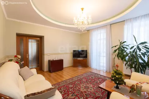 2-комнатная квартира: Калининград, Колхозная улица, 3-5 (80.5 м)