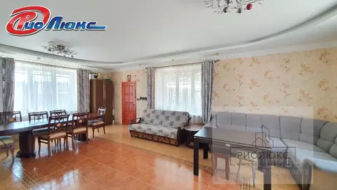 Коттедж в Челябинская область, Челябинск Курская ул., 12 (303 м)