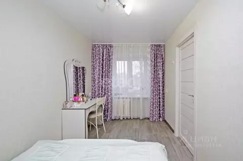 2-к кв. Омская область, Омск просп. Космический, 9 (44.2 м)