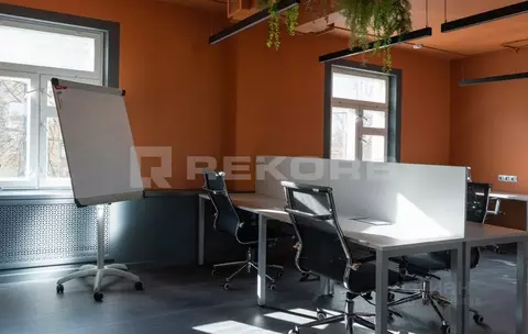 Офис в Санкт-Петербург Днепропетровская ул., 14Б (317 м)