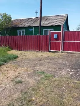 Дом в Омская область, Горьковский район, с. Павлодаровка Студенческая ...