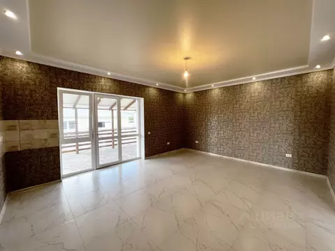 Дом в Крым, Симферопольский район, Добровское с/пос, с. Пионерское  ...