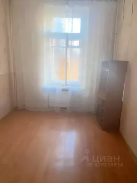 Комната Санкт-Петербург 8-я Васильевского острова линия, 75 (11.3 м)