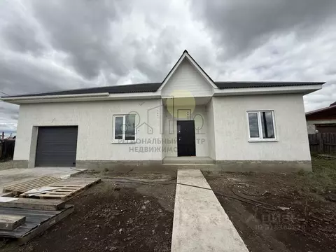 Дом в Иркутская область, Иркутский муниципальный округ, с. Хомутово ...