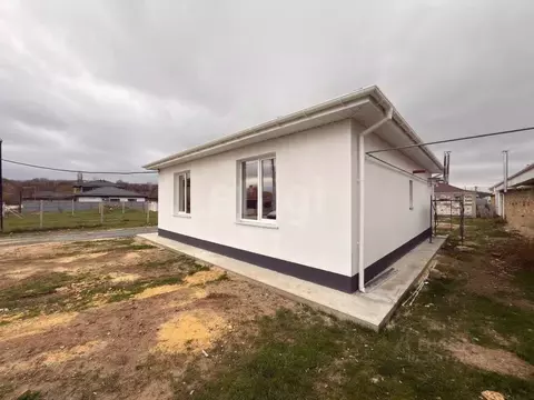 Дом в Крым, Симферопольский район, Добровское с/пос, с. Пионерское ул. ...