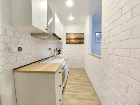 Студия Тюменская область, Тюмень ул. Федюнинского, 64 (30.0 м)