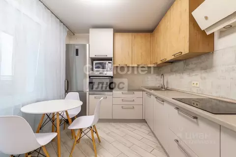 1-к кв. Татарстан, Казань просп. Альберта Камалеева, 32 (30.0 м)