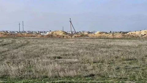 Участок в Крым, Сакский район, Штормовское с/пос, с. Крыловка ул. ...