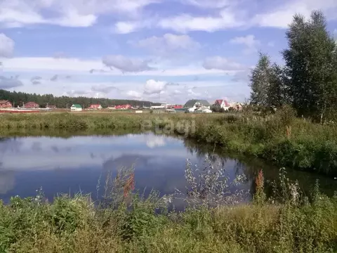 Участок в Свердловская область, Белоярский муниципальный округ, д. ...