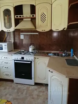 2-к кв. Коми, Усинск Молодежная ул., 18 (56.0 м)