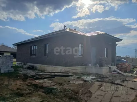 Дом в Башкортостан, Кармаскалинский район, Кабаковский сельсовет, д. ...