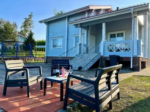 Дом в Ленинградская область, Выборгский район, Каменногорское ...