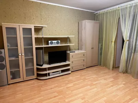 1-к кв. Ханты-Мансийский АО, Нефтеюганск 15-й мкр, 9 (40.0 м)