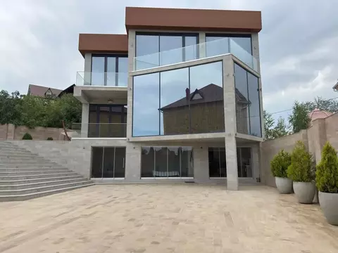 Дом в Дагестан, Дербент ул. Х. Тагиева, 84 (400 м)