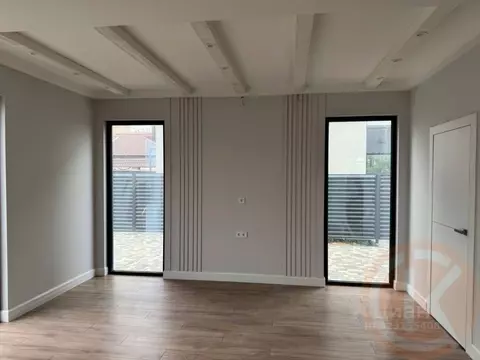 Дом в Крым, Евпатория городской округ, Заозерное пгт ул. ...