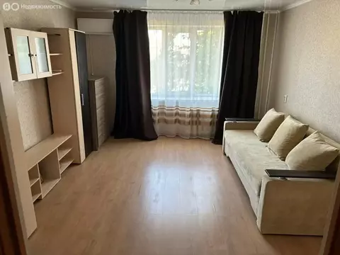 2-комнатная квартира: Крымск, Коммунистическая улица, 1 (52 м)