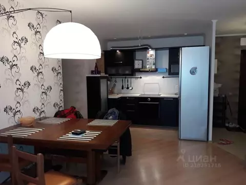 3-к кв. Самарская область, Самара просп. Карла Маркса, 245 (74.0 м)