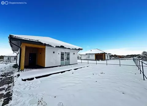 Дом в Октябрьский, коттеджный посёлок Мира Деревня, переулок Красоты ...