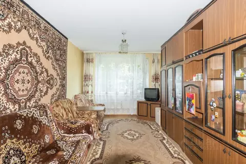 3-к кв. Тюменская область, Тюмень Восточный мкр, ул. Моторостроителей, ...