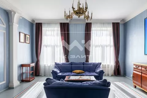 2-к кв. Санкт-Петербург Караванная ул., 11/64 (90.4 м)