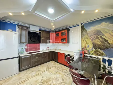 Продается 3-комнатная квартира