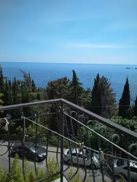 2-к кв. Крым, Ялта ул. Средне-Слободская, 34 (100.0 м)