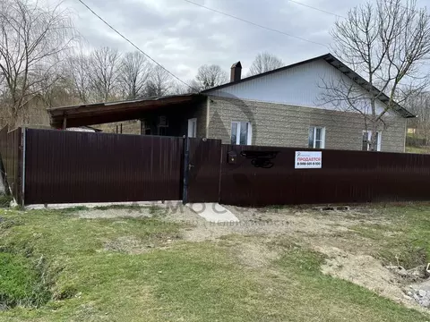 Дом в Краснодарский край, Апшеронский район, Нефтегорское городское ...