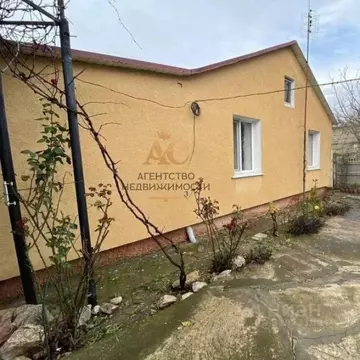 Дом в Крым, Кировский район, Токаревское с/пос, с. Шубино ул. Ленина, ...