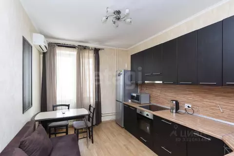 1-к кв. Тюменская область, Тюмень ул. Бориса Опрокиднева, 2к1 (39.4 м)