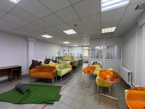 Офис в Ульяновская область, Ульяновск просп. Нариманова, 75с2 (100 м)