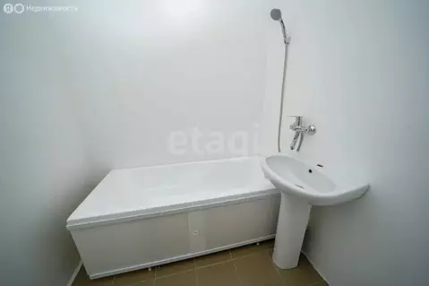 3-комнатная квартира: Новосибирск, Междуреченская улица, 3/1 (58 м)