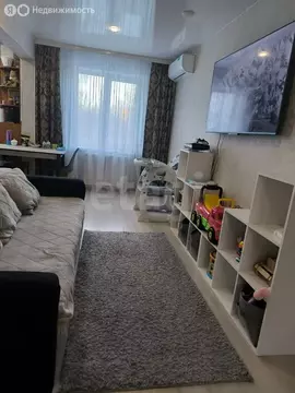 3-комнатная квартира: Ачинск, 8-й микрорайон, 3 (58.5 м)