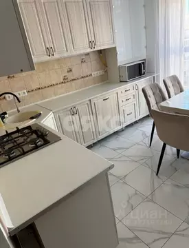 2-к кв. Крым, Симферополь ул. Батурина, 95 (60.0 м)