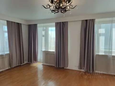 2-к кв. Свердловская область, Екатеринбург ул. Братьев Быковых, 34 ...