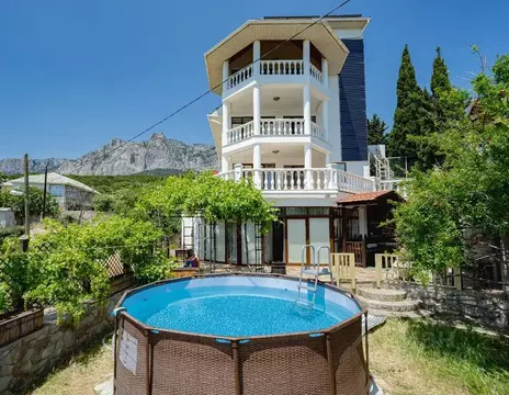 Дом в Крым, Ялта муниципальный округ, Кореиз пгт ул. Комсомольская, ...