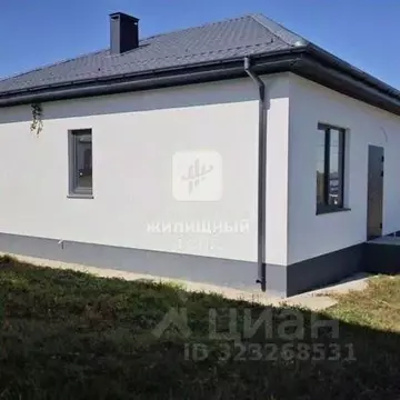 Дом в Саратовская область, Энгельсский район, пос. Новопушкинское ул. ...