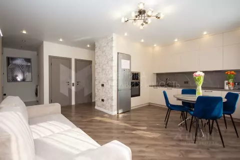 2-к кв. Тюменская область, Тюмень ул. Мельникайте, 34к1 (70.0 м)