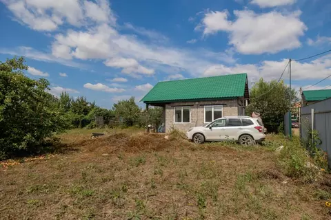 Дом в Оренбургская область, Оренбургский район, Нежинский сельсовет, ...