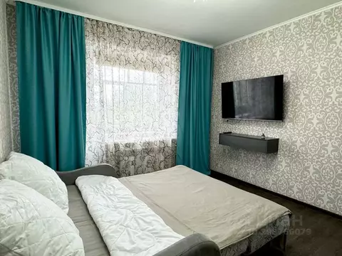 1-к кв. Ханты-Мансийский АО, Пыть-Ях 1-й Центральный мкр, 14 (22.0 м)