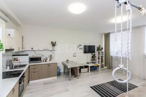 2-к кв. Тюменская область, Тюмень ул. Газовиков, 33 (73.2 м)