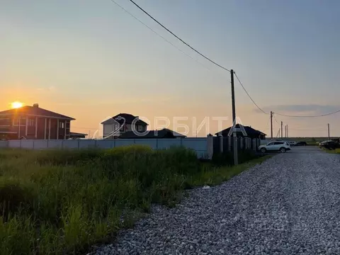 Участок в Тюменская область, Тюменский район, д. Падерина  (8.2 сот.)