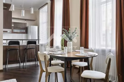 3-к кв. Санкт-Петербург Малая Морская ул., 6 (85.0 м)